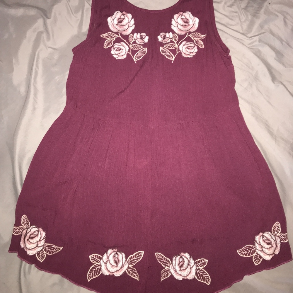 Embroidered Romper - Picture 2 of 4